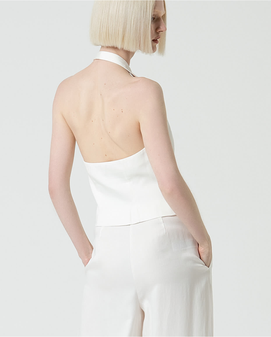 Chaleco cuello halter liso