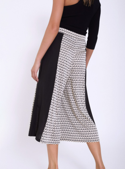 Pantalón satinado estampado