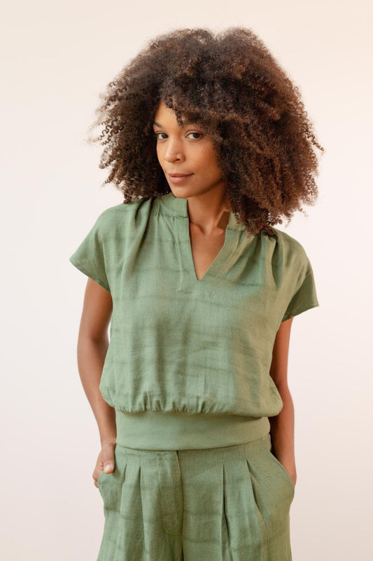 Blusa verde cuello mao
