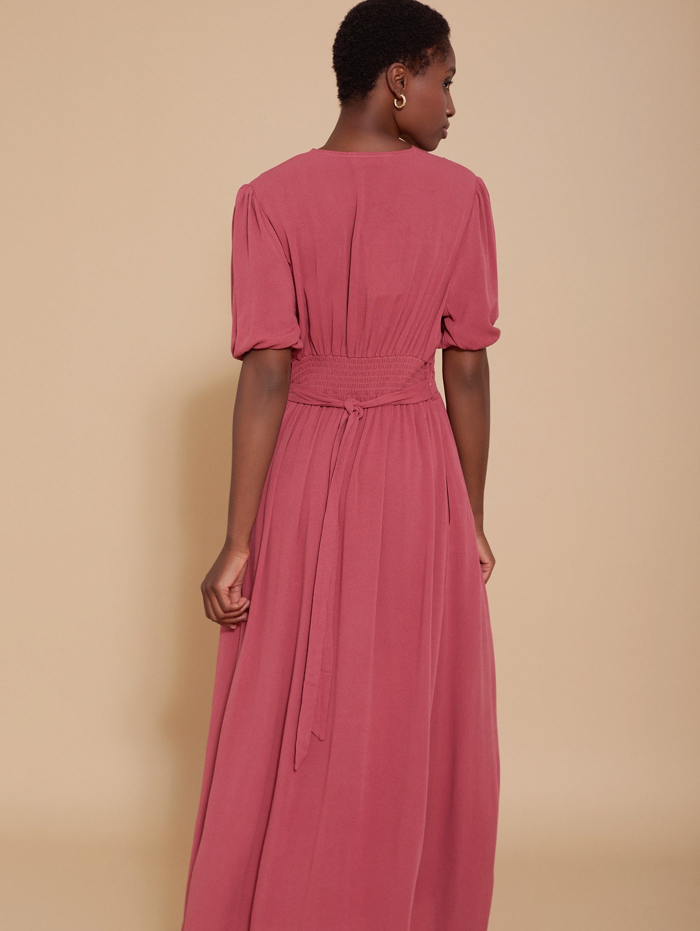 Vestido largo con fajín